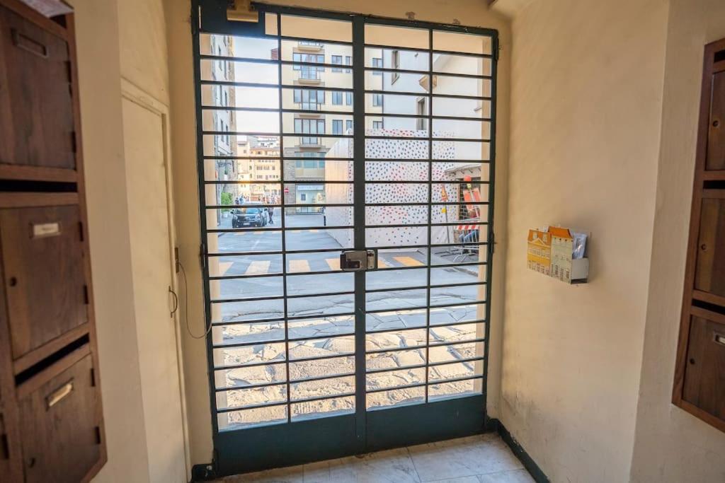 Ponte Vecchio'S Penthouse Apartment Firenze Bagian luar foto